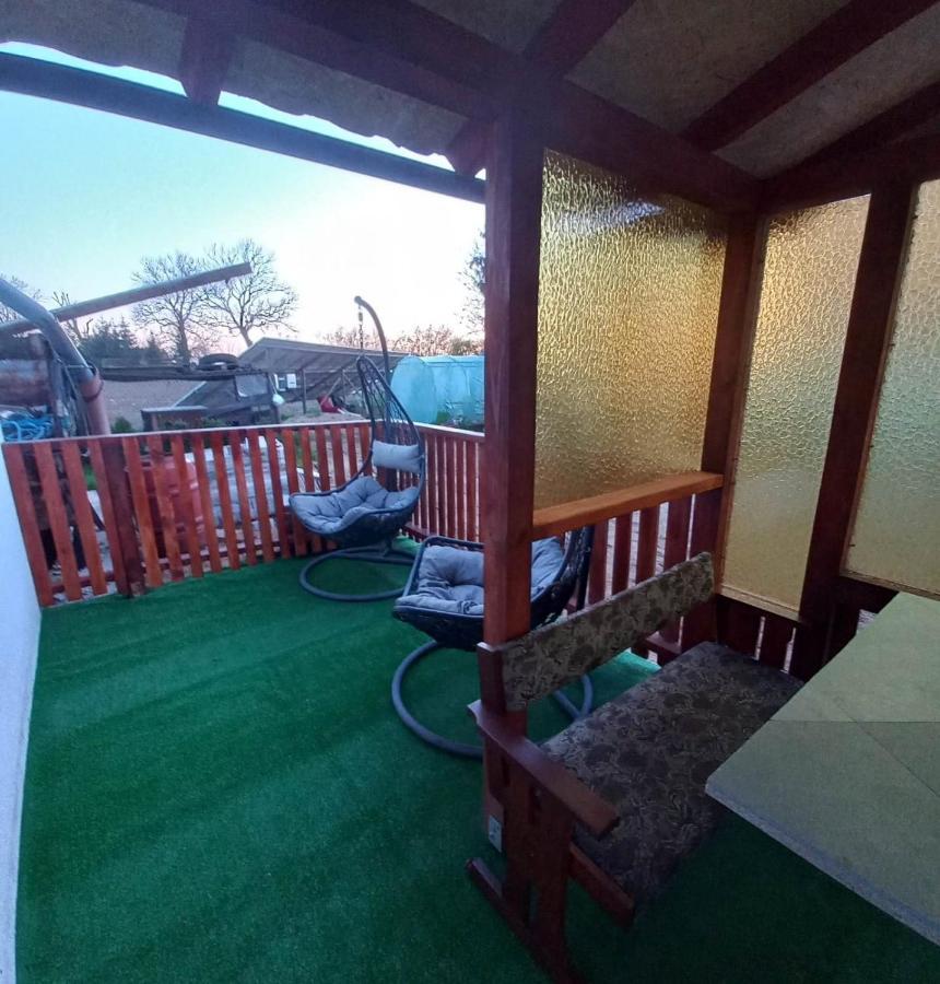 Agroturystyka U Rolnika - Apartament Nowakowo Экстерьер фото